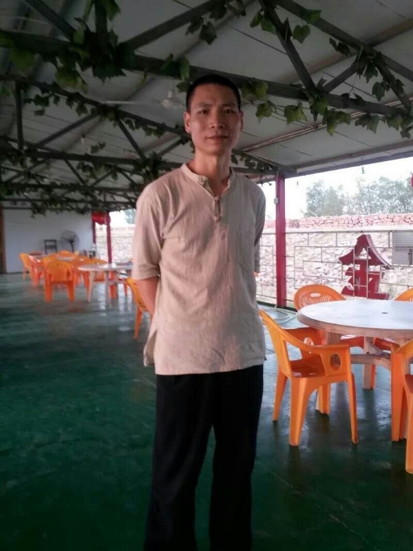周哥的第三张照片--镇江相亲服务中心