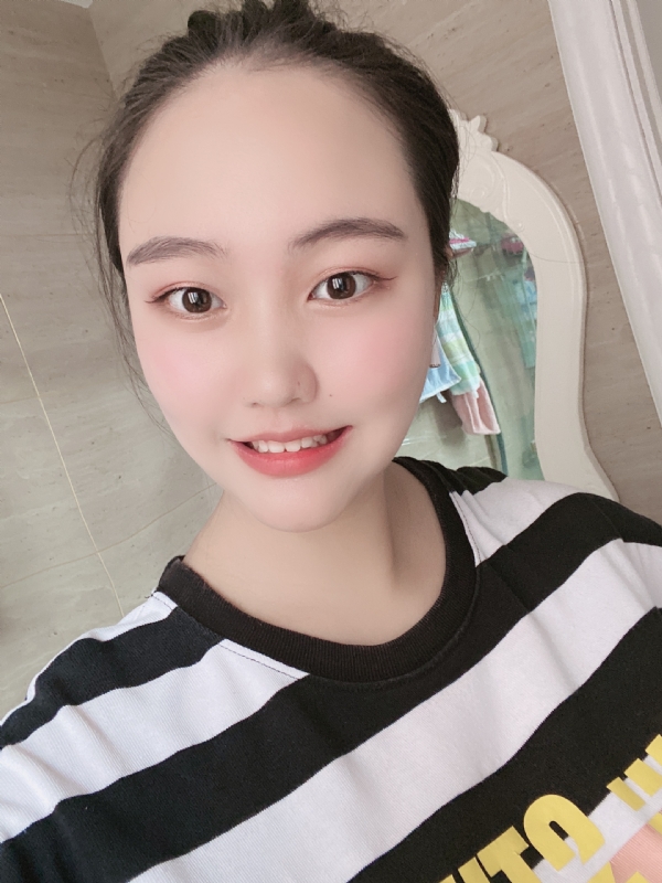 灵儿的第二张照片--镇江相亲服务中心