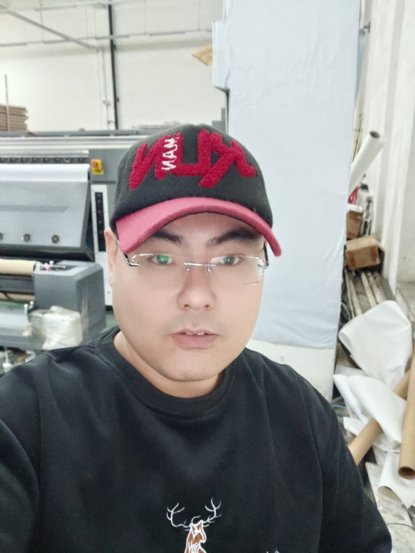 胖子的第一张照片--镇江相亲服务中心