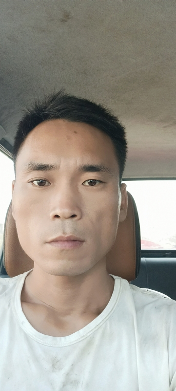 石头的第一张照片--镇江相亲服务中心