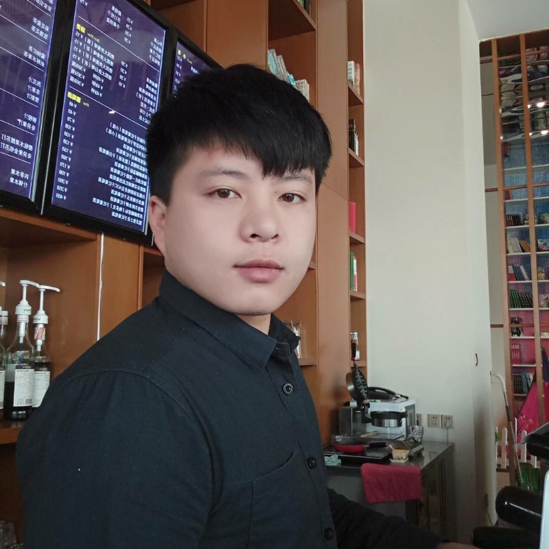 帅被人打的第一张照片--镇江相亲服务中心