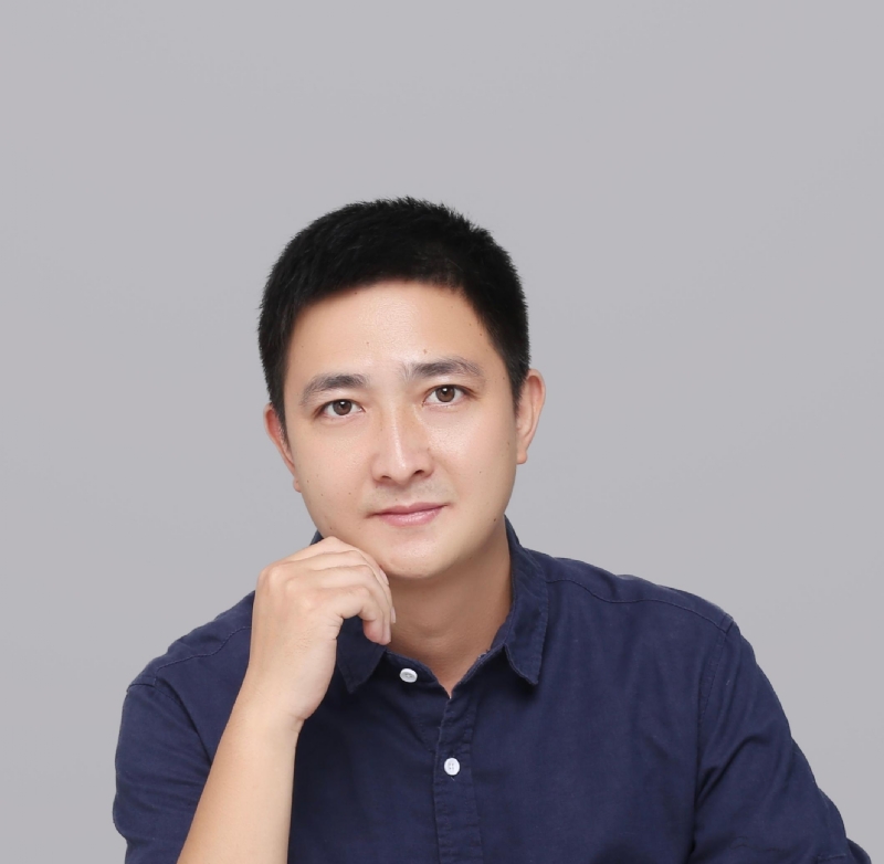 小丑的第二张照片--镇江相亲服务中心