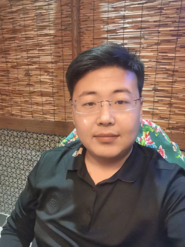 刘先生的第一张照片--镇江相亲服务中心