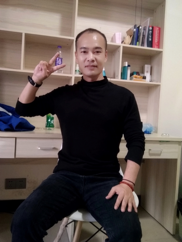熊大与熊二的第一张照片--镇江相亲服务中心