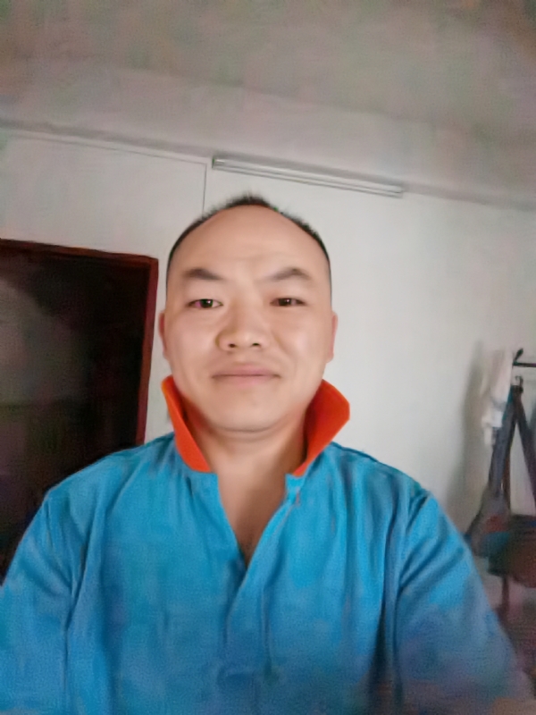 与子携老的第四张照片--镇江相亲服务中心