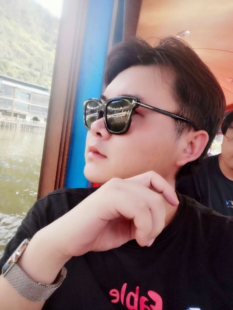 曲生的第一张照片--镇江相亲服务中心