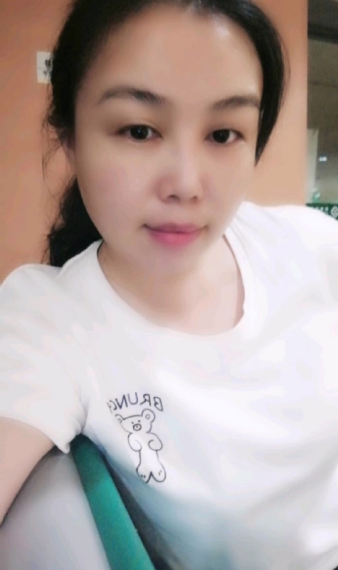 淡淡的云的第四张照片--镇江相亲服务中心