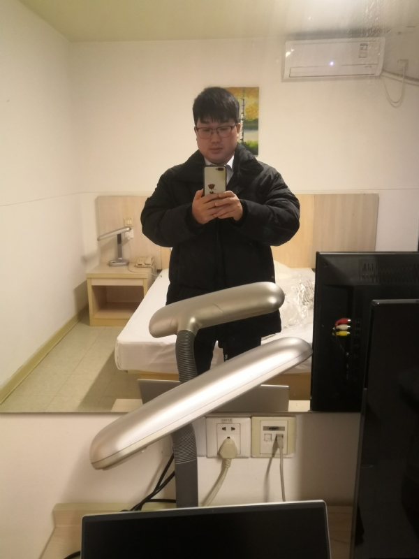 胡先生的第二张照片--镇江相亲服务中心