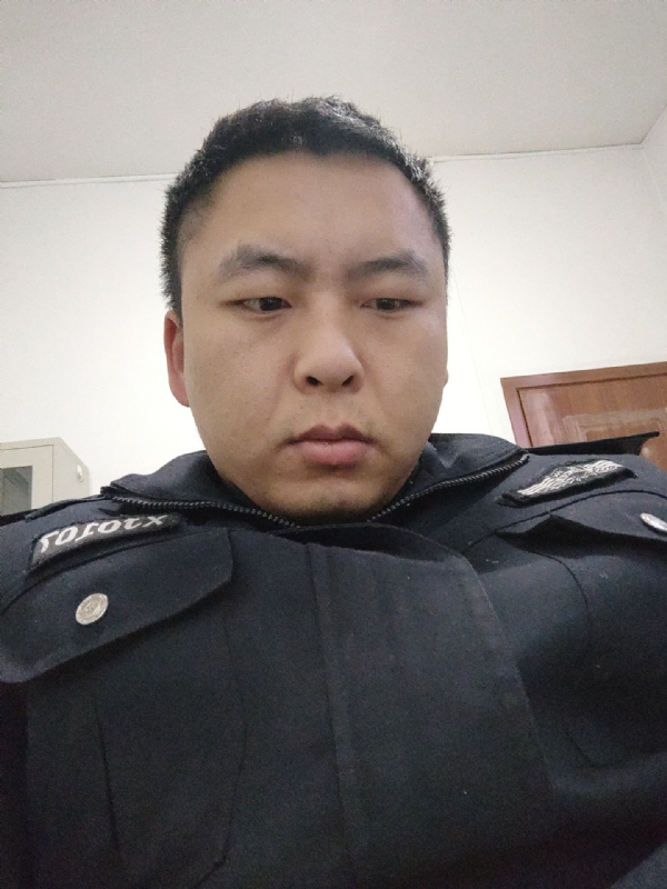 好纠结的第一张照片--镇江相亲服务中心