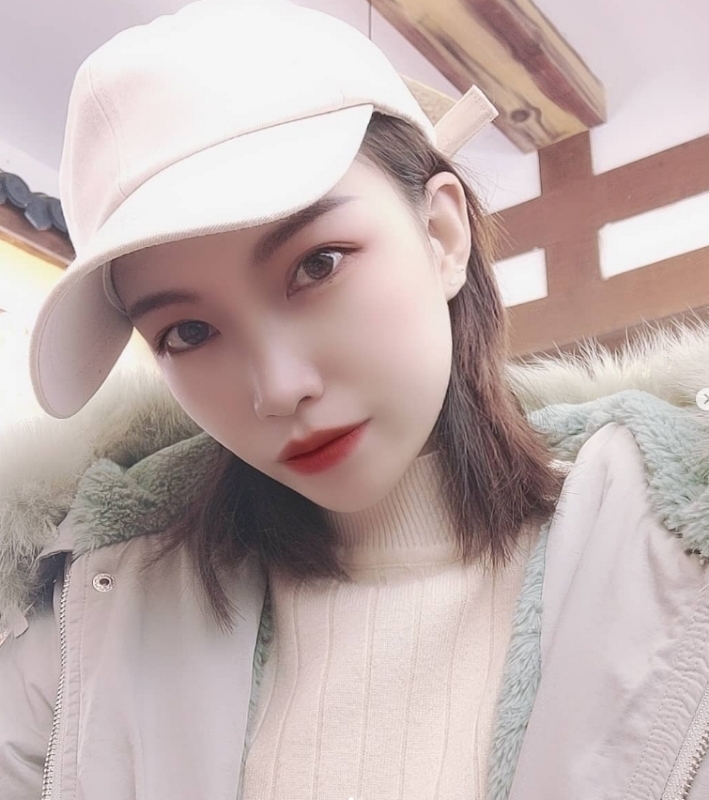 小婉的第一张照片--镇江相亲服务中心