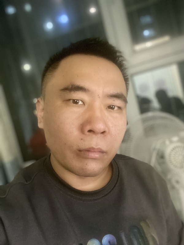 云的第四张照片--镇江相亲服务中心