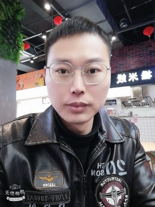 liuxiaocong的第一张照片--镇江相亲服务中心