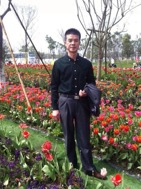 蓝天的第一张照片--镇江相亲服务中心