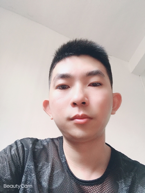 诚恳的第一张照片--镇江相亲服务中心