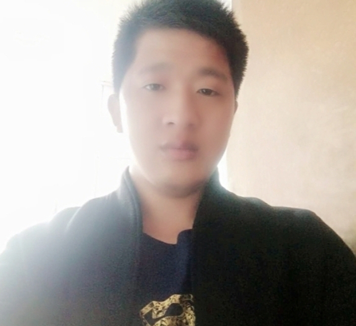 形影不离的第一张照片--镇江相亲服务中心