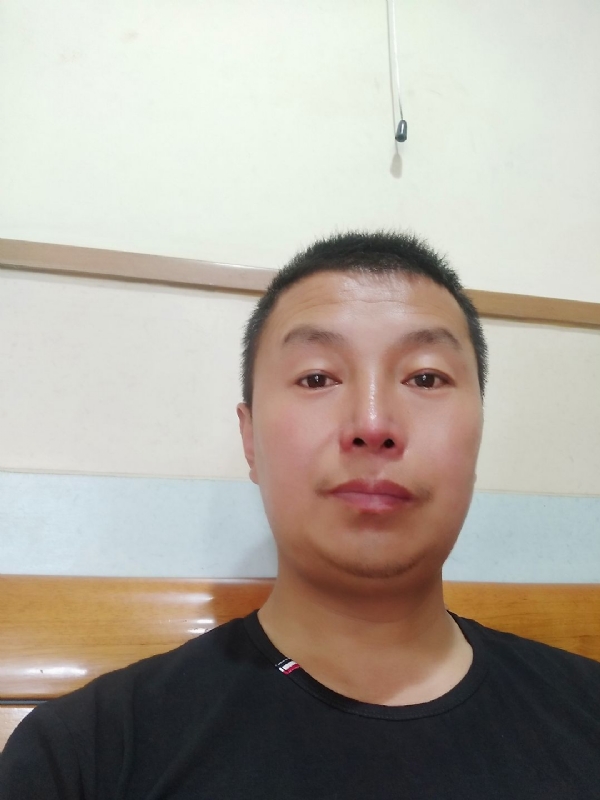 快乐的小鱼儿的第一张照片--镇江相亲服务中心