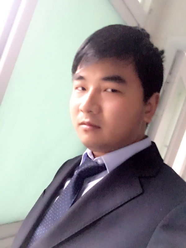 殷勤的王子的第二张照片--镇江相亲服务中心