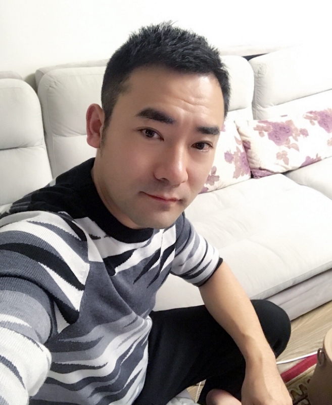 随风的第一张照片--镇江相亲服务中心