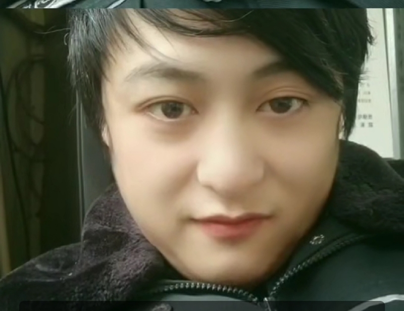 小玮的第一张照片--镇江相亲服务中心