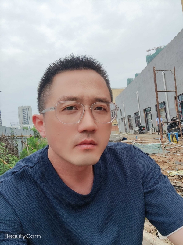 清风烈酒的第二张照片--镇江相亲服务中心