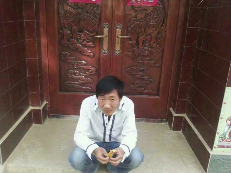 潘先生的第一张照片--镇江相亲服务中心
