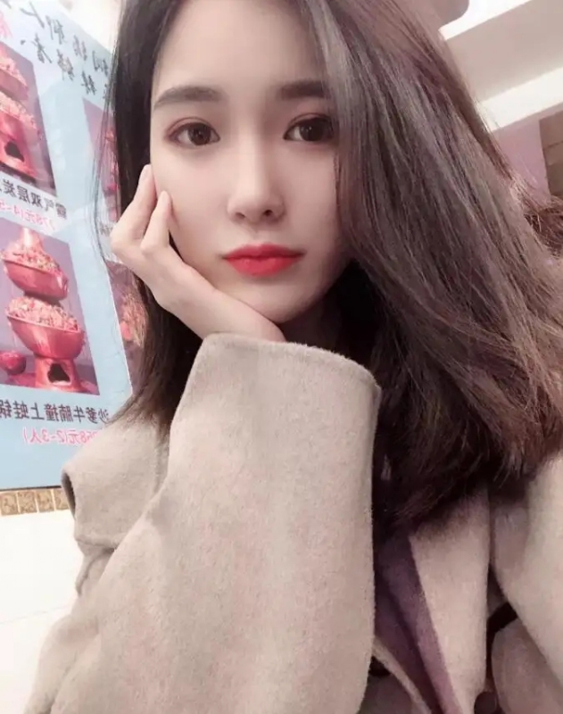 谢玲的第一张照片--镇江相亲服务中心