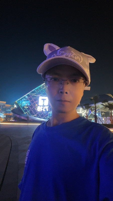 富贵使我们相遇的第一张照片--镇江相亲服务中心