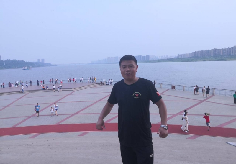 曾经心疼的我的第一张照片--镇江相亲服务中心