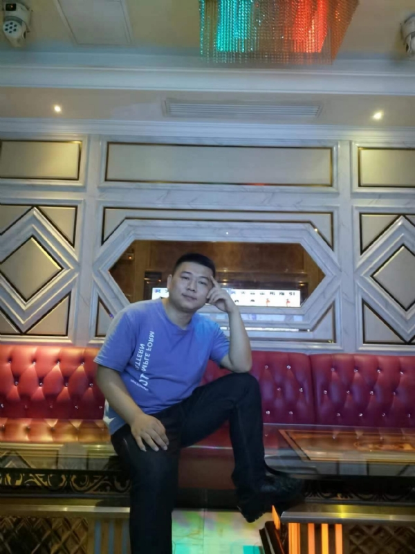 黄生的第四张照片--镇江相亲服务中心