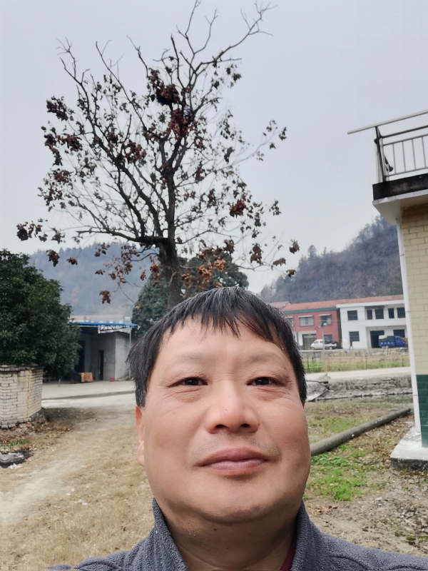 苏众青春冲浪的第一张照片--镇江相亲服务中心