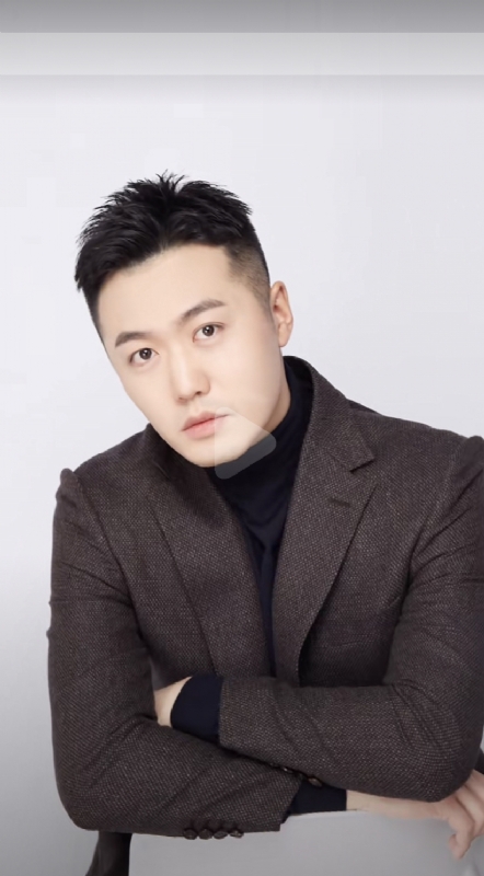 杨天枭的第一张照片--镇江相亲服务中心