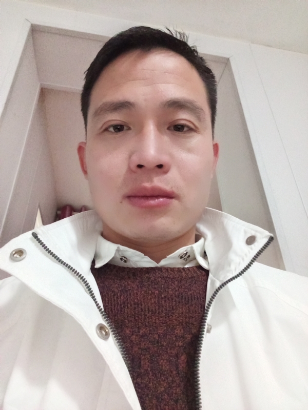 忧伤还是快乐的第一张照片--镇江相亲服务中心