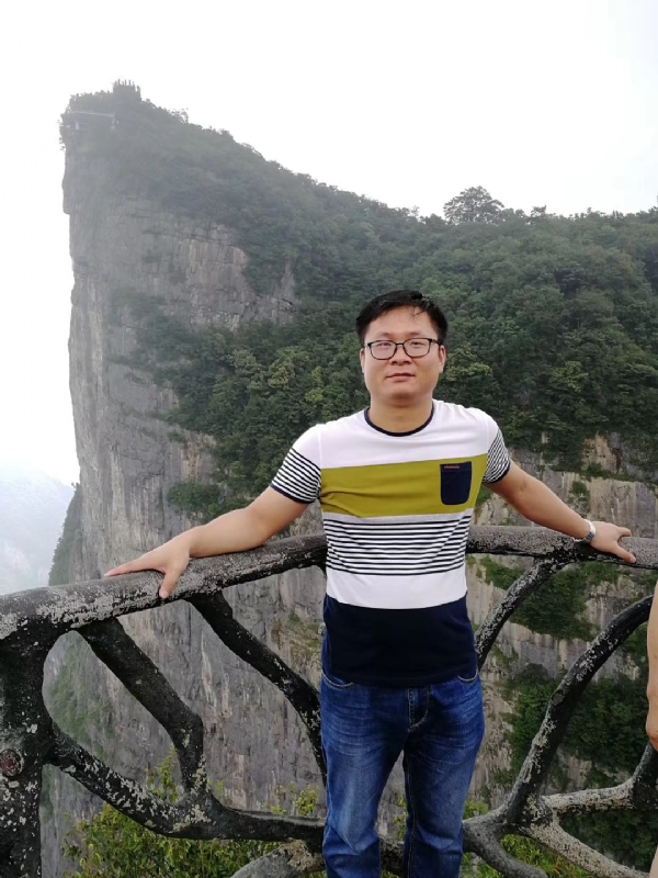 江汉的第一张照片--镇江相亲服务中心