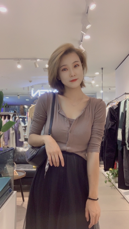 大婷子的第一张照片--镇江相亲服务中心