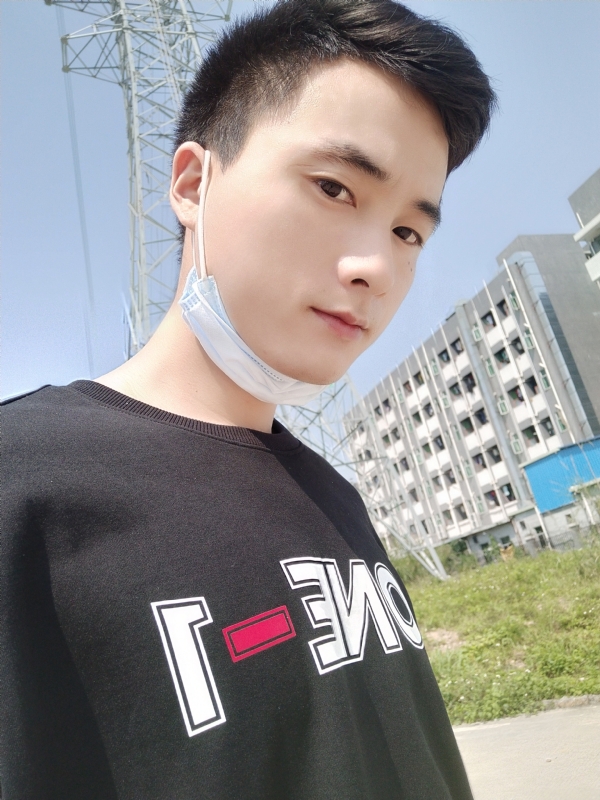 何凡的第一张照片--镇江相亲服务中心