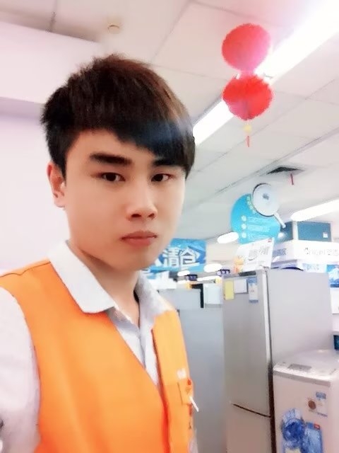罗自强的第一张照片--镇江相亲服务中心