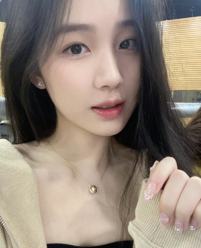 琪琪的第一张照片--镇江相亲服务中心