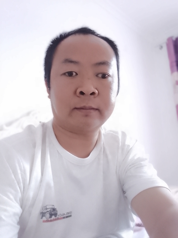 张家小伙子的第二张照片--镇江相亲服务中心