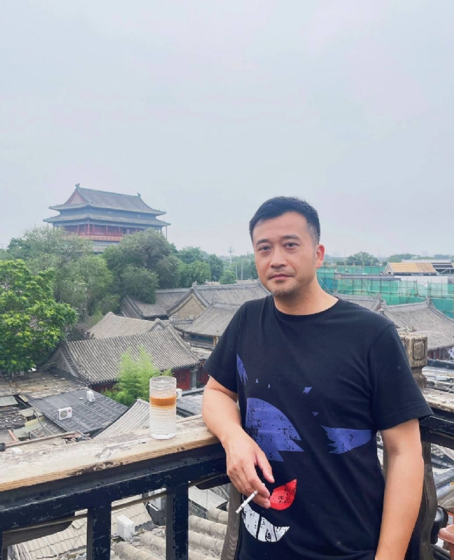生而为人的第二张照片--镇江相亲服务中心