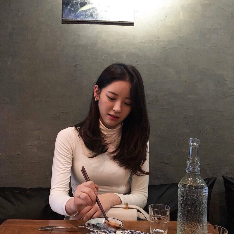贵阳萧萧姐的第一张照片--镇江相亲服务中心