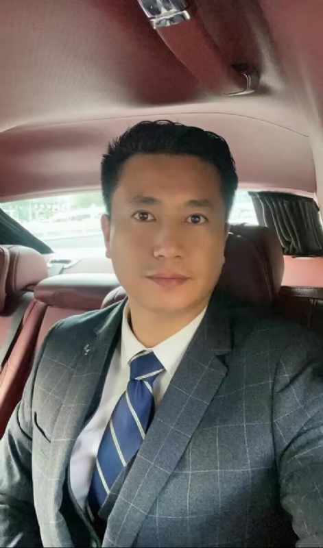 小张的第二张照片--镇江相亲服务中心