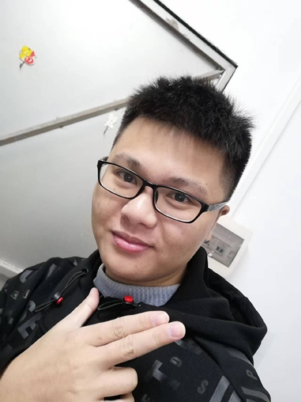 小小梦执的第一张照片--镇江相亲服务中心