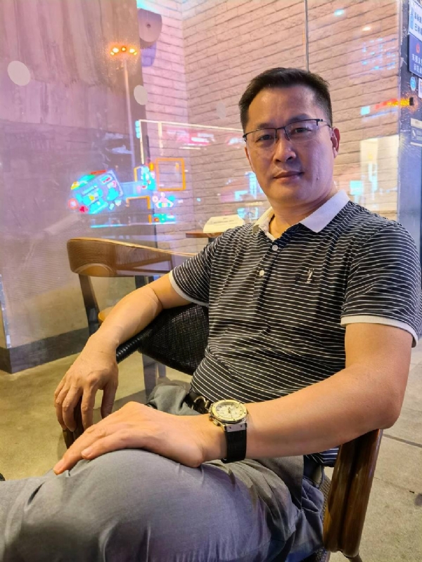 Allan的第三张照片--镇江相亲服务中心