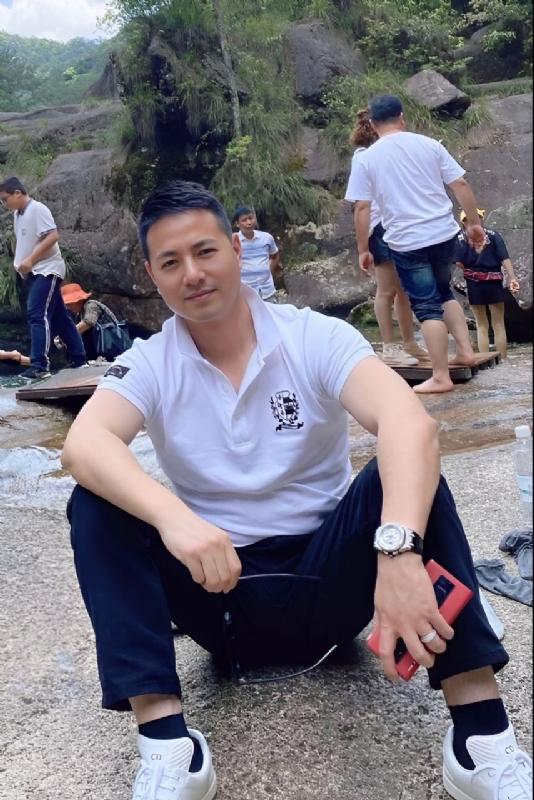 勿忘初心的第三张照片--镇江相亲服务中心