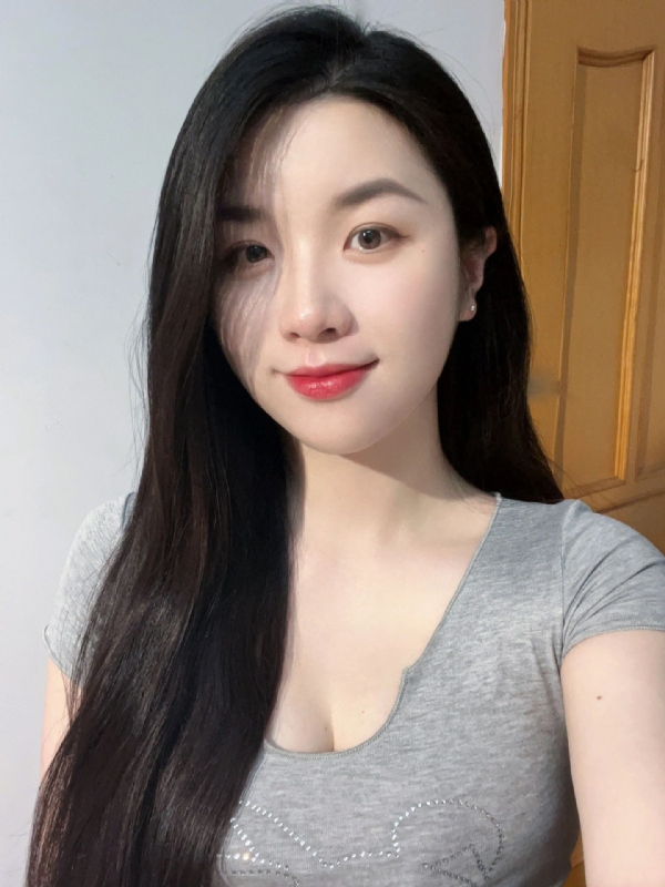 乔乔在寻爱的第一张照片--镇江相亲服务中心