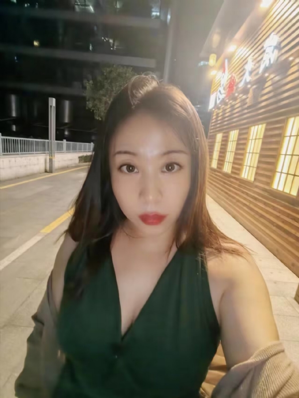 叶子青青的第三张照片--镇江相亲服务中心