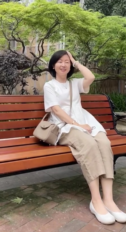 千年老母猪的第三张照片--镇江相亲服务中心