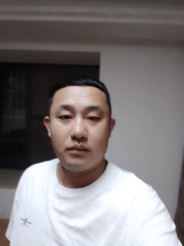 魔尊的第一张照片--镇江相亲服务中心
