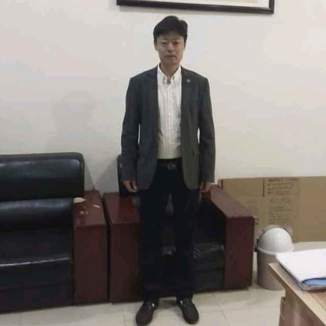 蓝天白云的第一张照片--镇江相亲服务中心