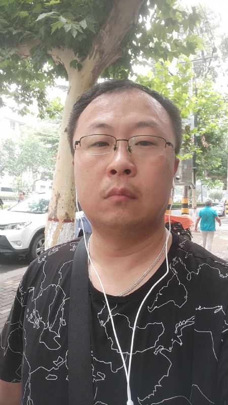 飘逸的星辰的第一张照片--镇江相亲服务中心